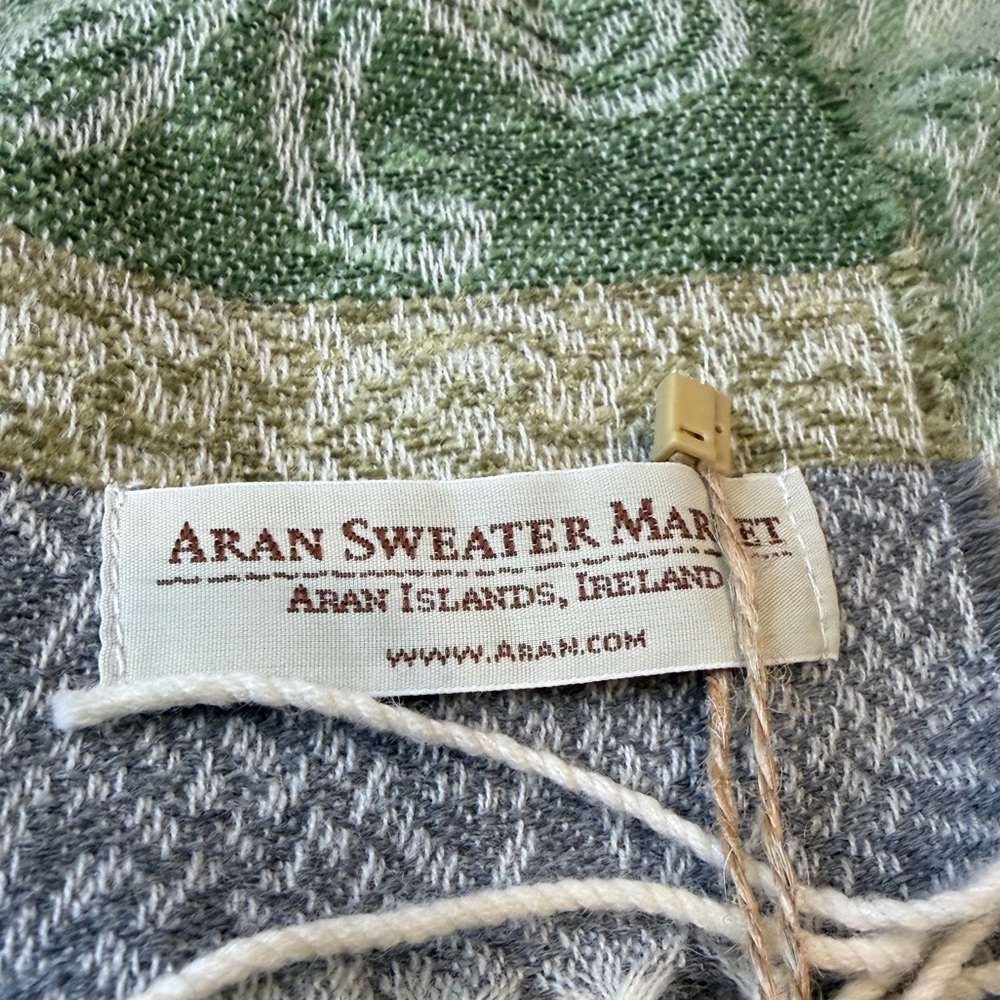 Aran Sweater Market NWT Pure Wool Blend Scarf Gray Green Celtic Fringe Ireland - Picture 6 of 8